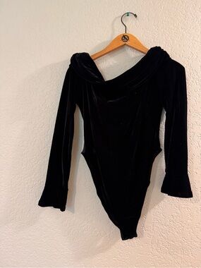 Black Velvet Off-Shoulder Bodysuit - Women Tops